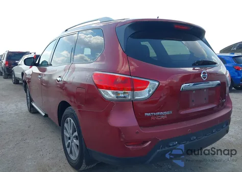 2015 Nissan Pathfinder Sv z USA, uszkodzony, nr VIN 5N1AR2MN4FC616640
